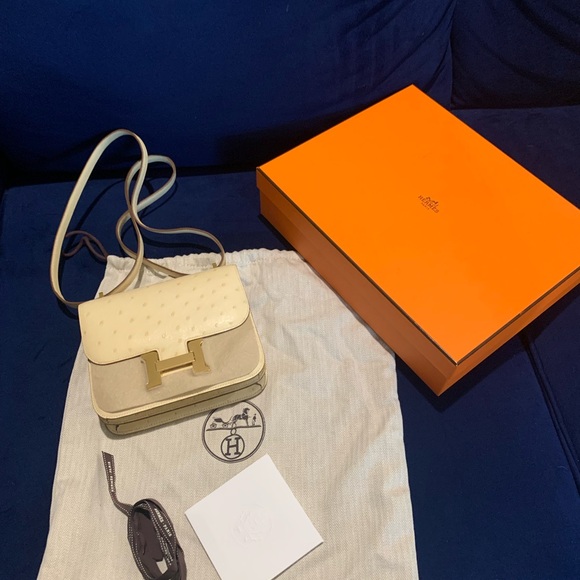 Hermes Constance 18 Nata in Exotic Ostrich. - Picture 2 of 11